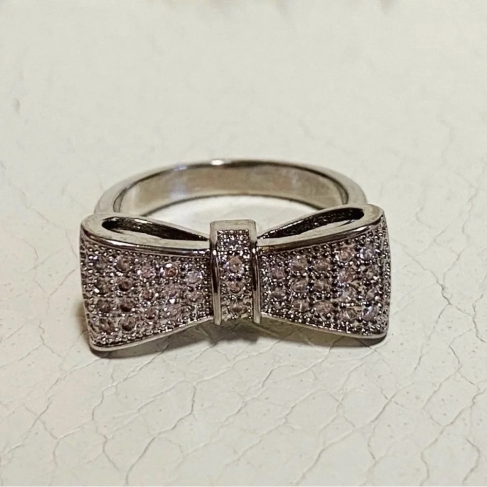 🔥3/$25🔥Elegant Silver Bow Ring